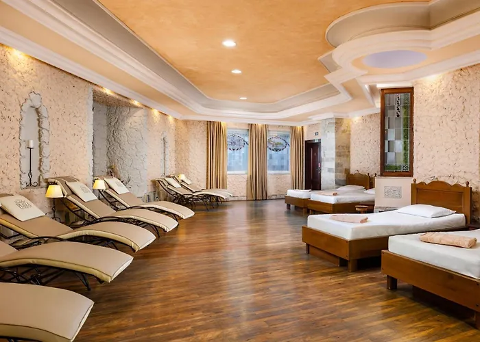Carlsbad Plaza Medical Spa & Wellness Hotel
