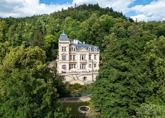 Villa Julius a Emma - Luxury Boutique Retreat